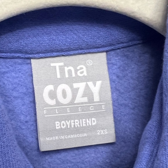 NWT Aritzia TNA cozy fleece boyfriend shirt playful purple - Picture 7 of 13